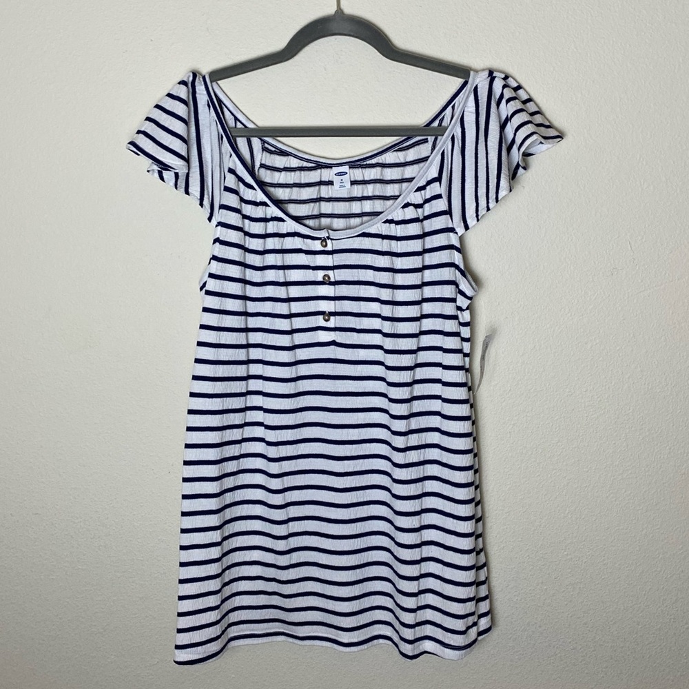 NWT Old Navy striped top medium tall